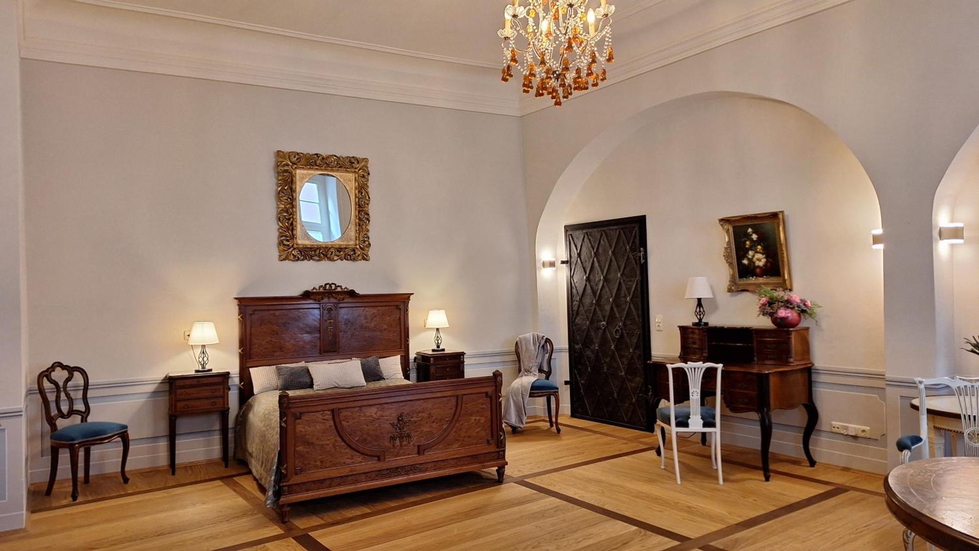 Stadtpalais Koenigssuite Maximal 2 Personen Und 1 Kleinkind Bautzen Bagian luar foto
