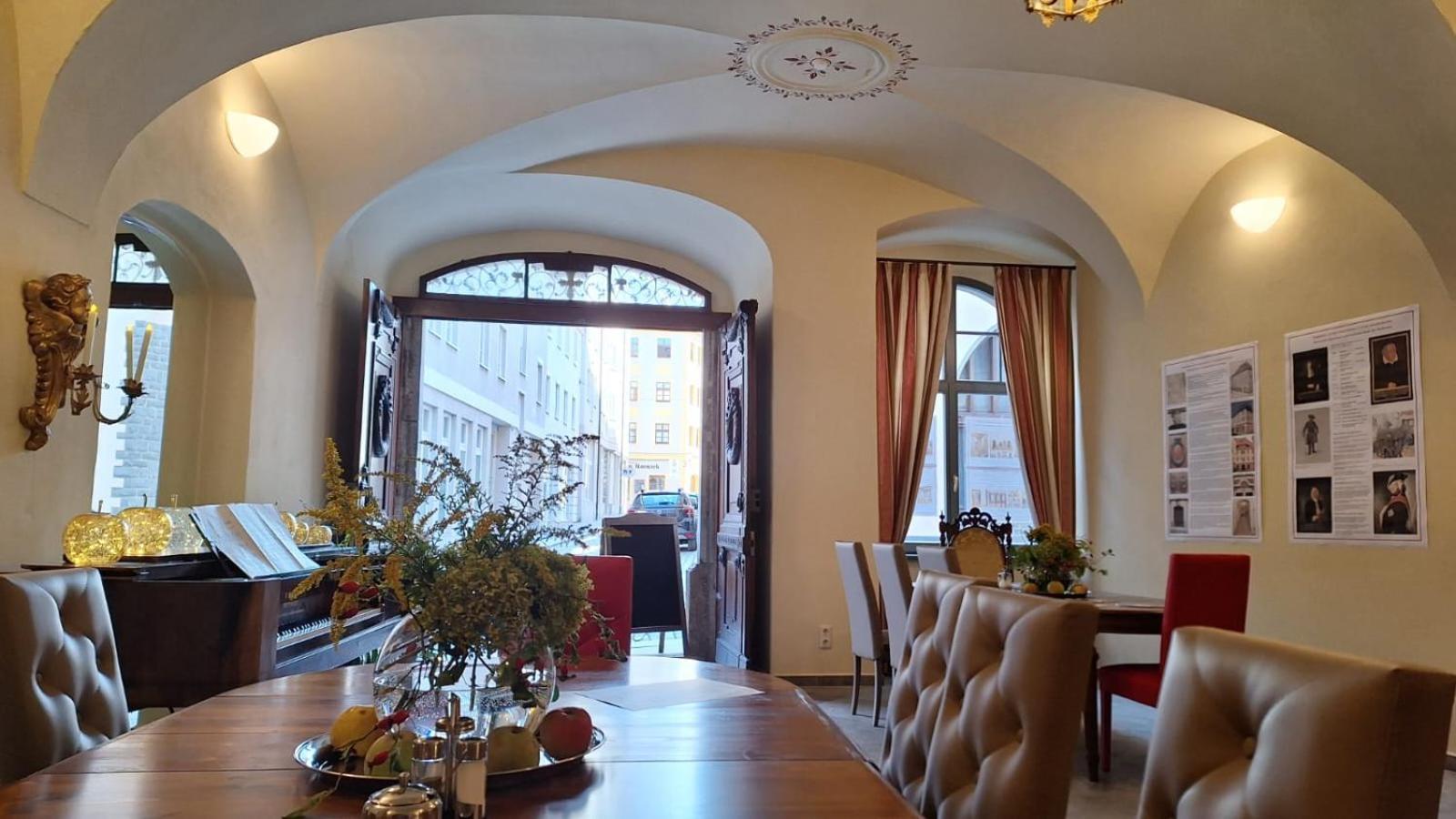 Stadtpalais Koenigssuite Maximal 2 Personen Und 1 Kleinkind Bautzen Bagian luar foto