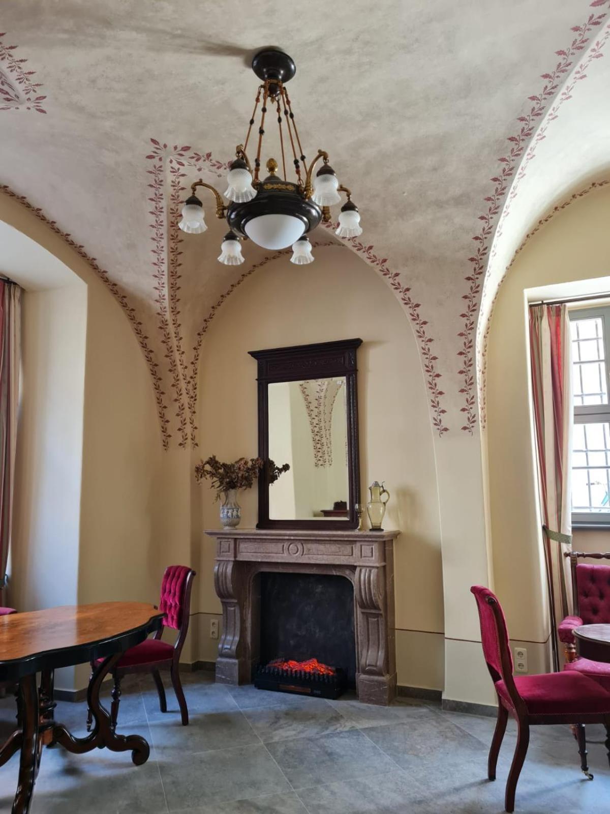 Stadtpalais Koenigssuite Maximal 2 Personen Und 1 Kleinkind Bautzen Bagian luar foto